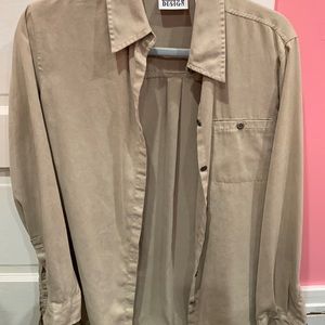 I am selling my the clothes that I don’t use anymore more, to donate to families